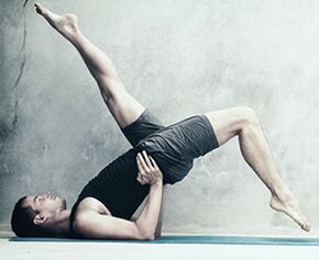 Therapeutische Gymnastik hat sich bei der Behandlung von Osteochondrose als wirksam erwiesen. 